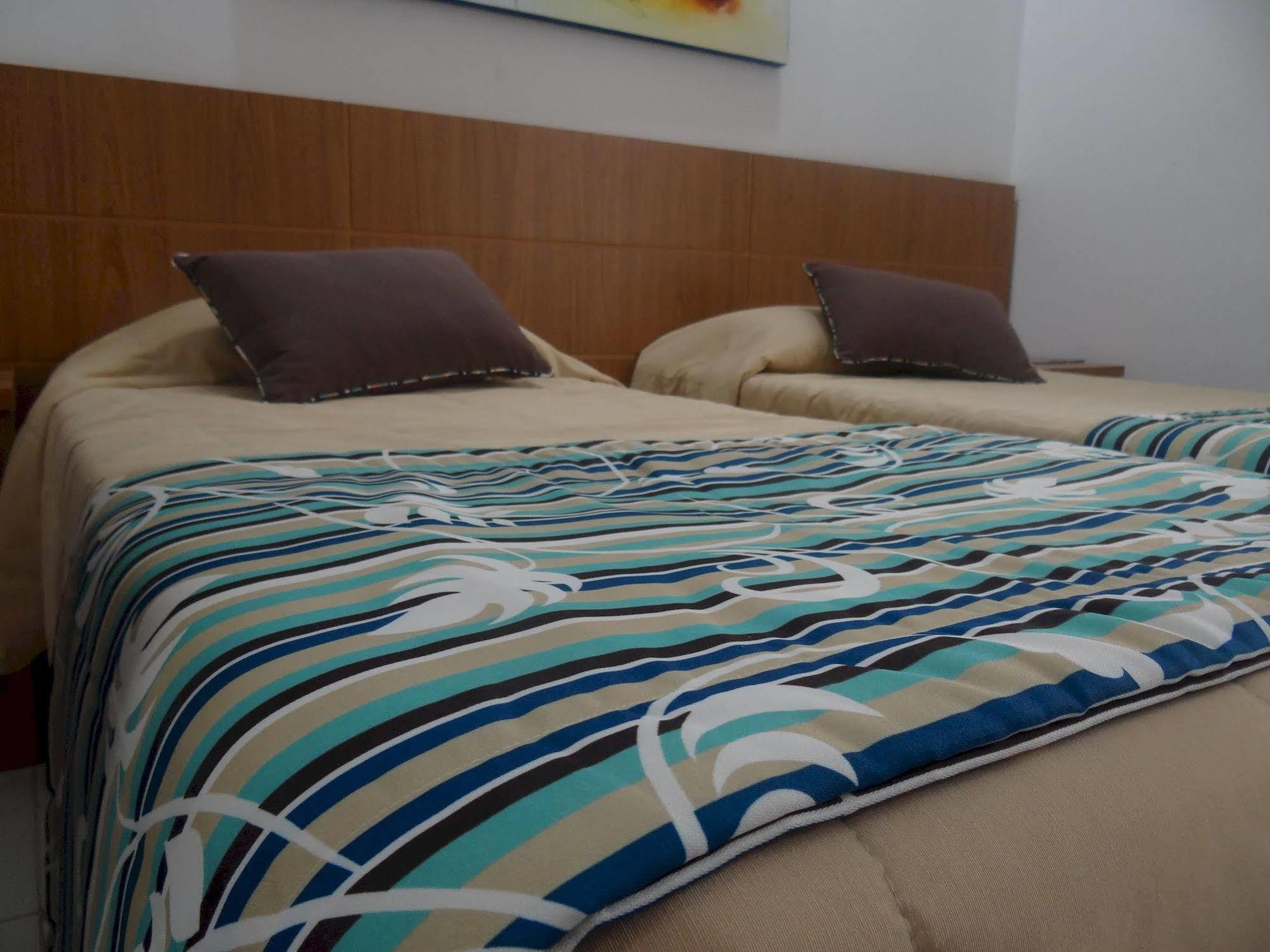ריו דה ז'ניירו Hotel Praia Linda מראה חיצוני תמונה